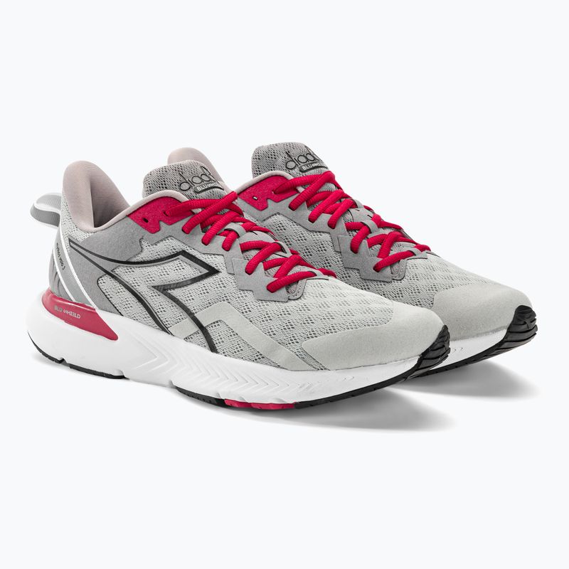 Pánská běžecká obuv Diadora Mythos Blushield Volo 3 silver dd/black/alloy 4