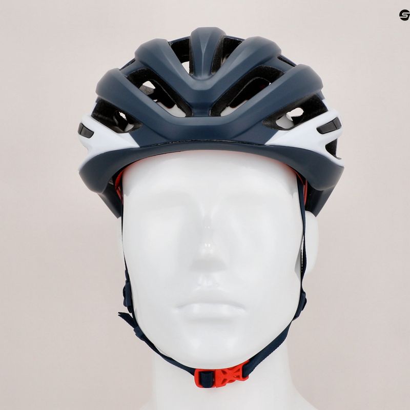 Cyklistická helma Giro Agilis námořnictvo-bílý GR-7141773 7