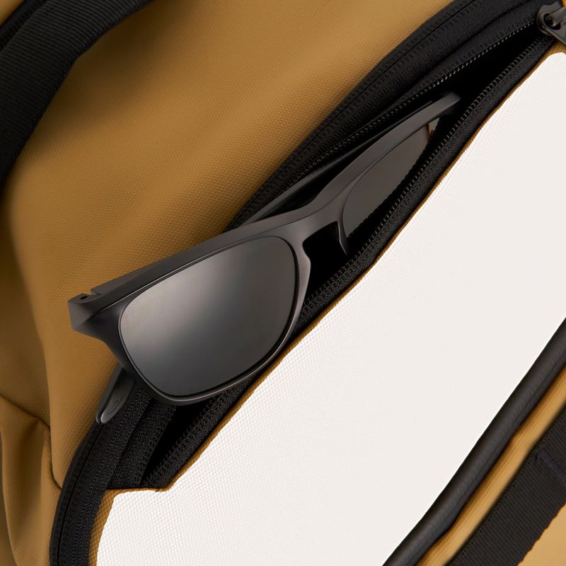 Městský batoh Oakley Rover Convertible Backpack 40 l pebble 4