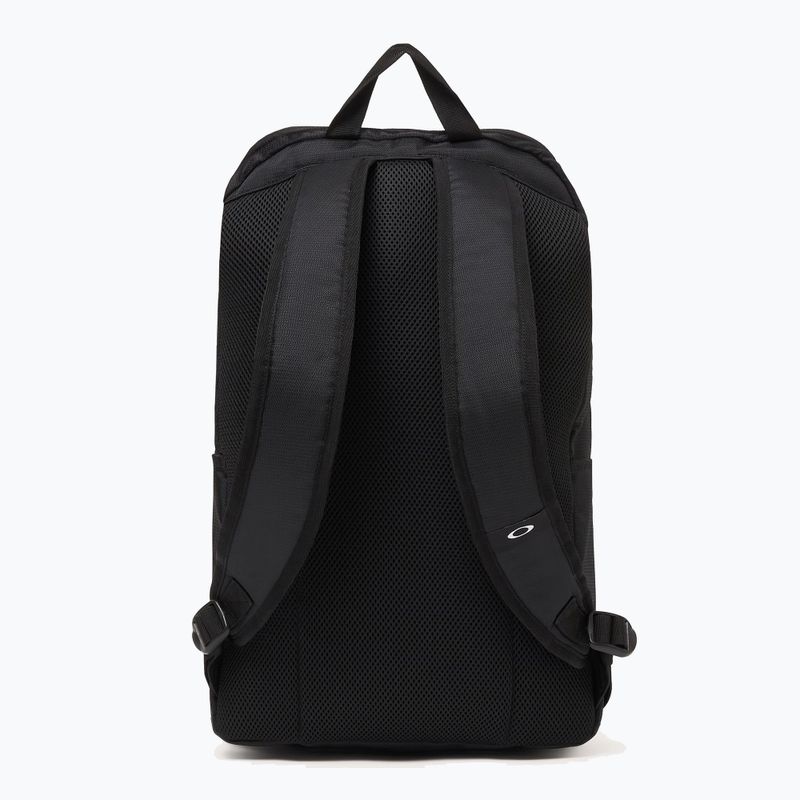 Městský batoh Oakley Essential Day Pack M 9.0 28 l blackout 2
