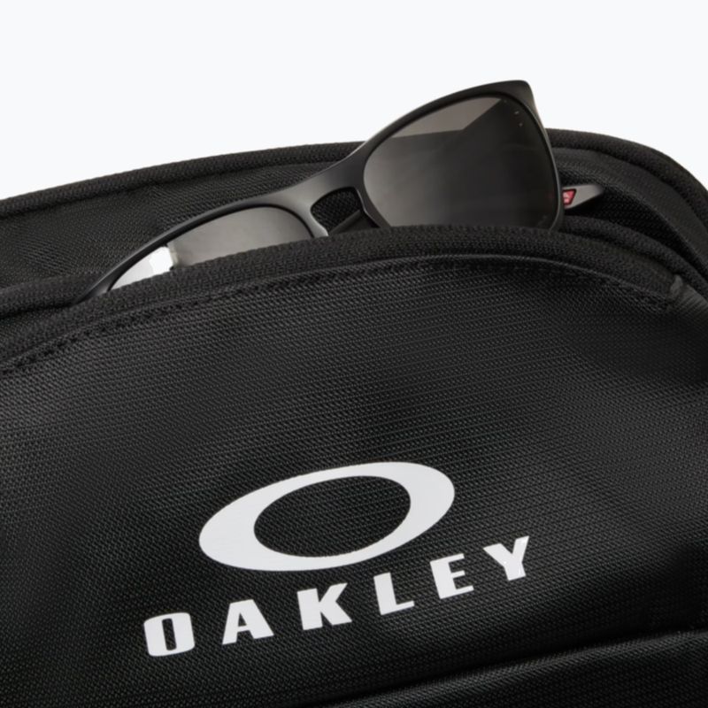 Městský batoh Oakley Essential Day Pack M 9.0 28 l blackout 5