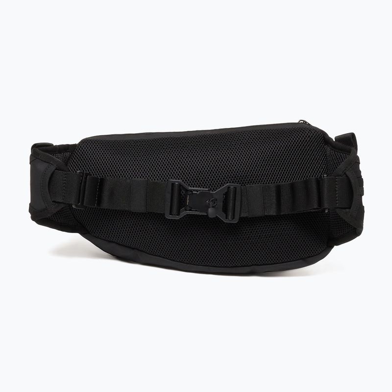 Ledvinka Oakley Latitude Flex 6,5 l blackout 2