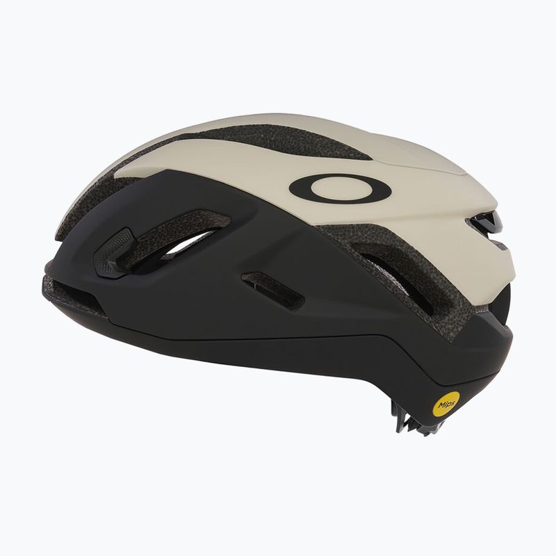 Cyklistická helma Oakley Aro5 Race EU matte sand/black 2