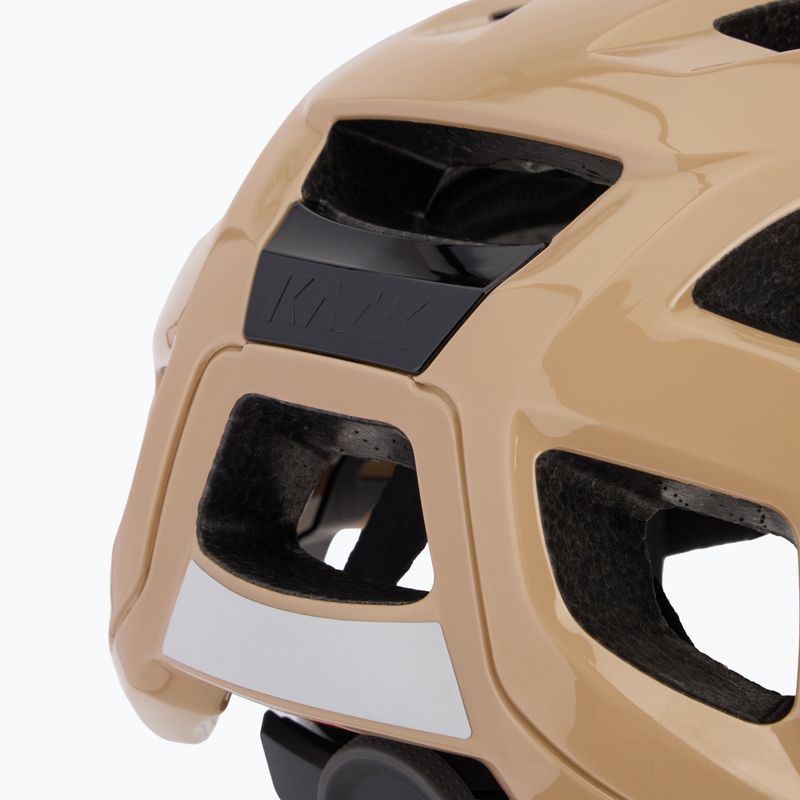 Cyklistická přilba KASK Sintesi sahara 8