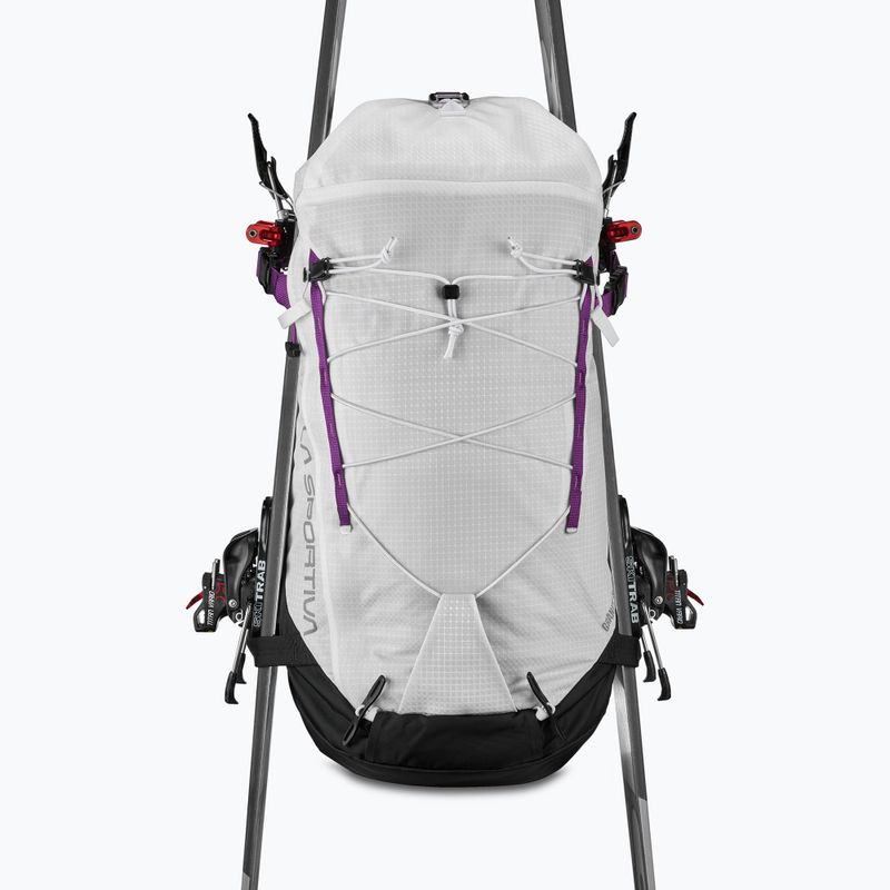 Batoh La Sportiva Granite 32 l chalk/black 9