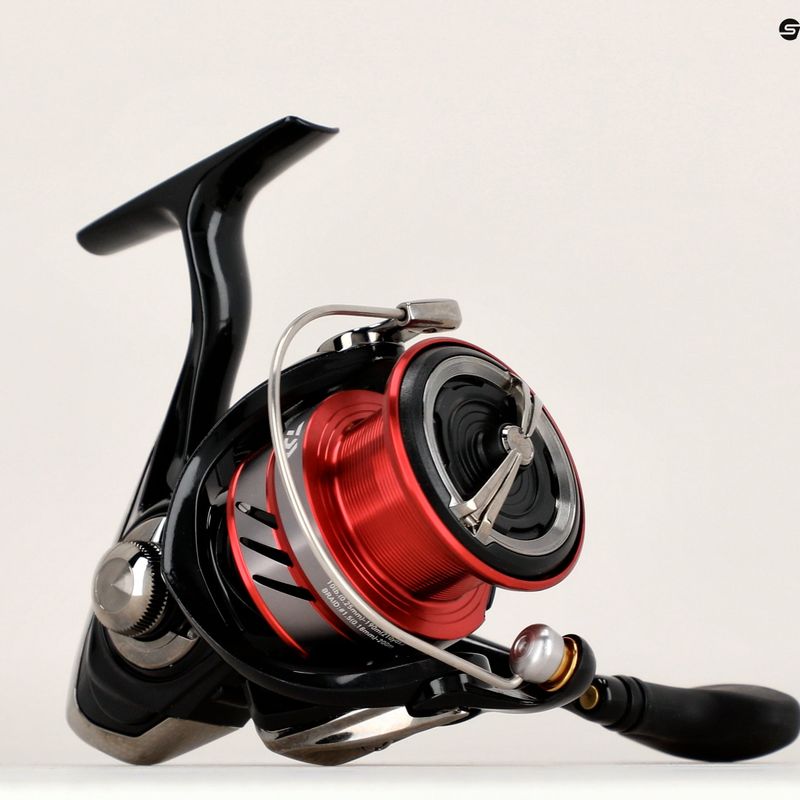Naviják Daiwa Ninja Match & Feeder float black 10217-400 5