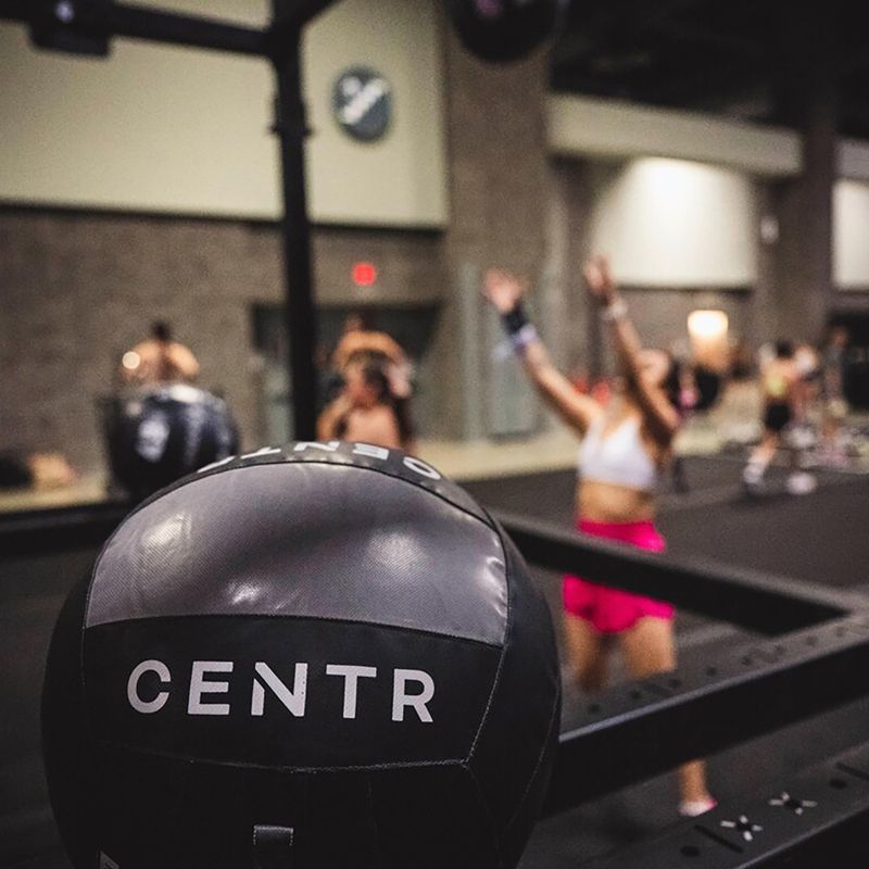 Medicinbal CENTR Competition Wall Ball Centr x Hyrox 6 kg black 4