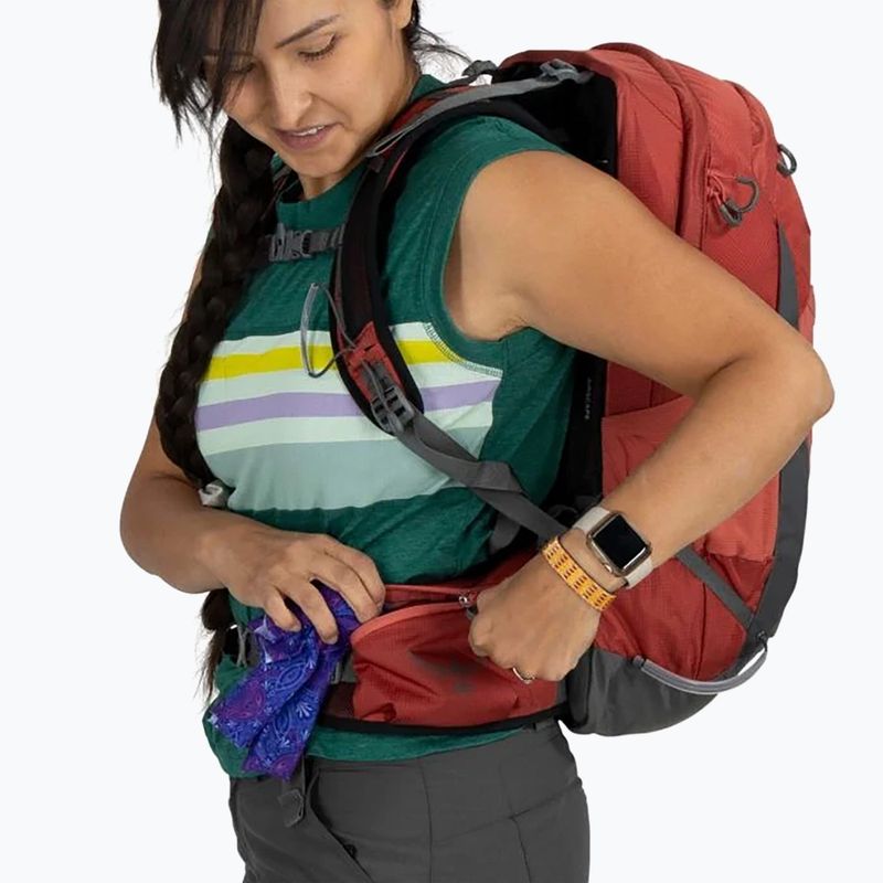 Osprey Tempest 22 l red pampas/coal grey dámský turistický batoh 7