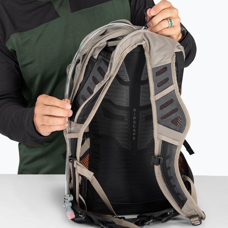 Cyklistický batoh Osprey Raptor 14 + bukłak 2.5 l pediment grey 14