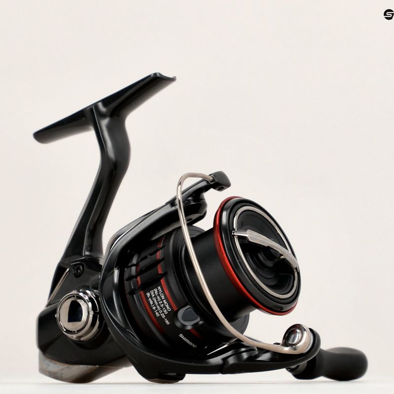 Spinningový naviják Shimano Vanford černý VFC2000SF 6