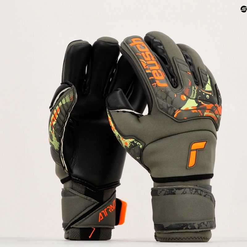 Brankářské rukavice Reusch Attrakt Duo Ortho-Tec 5370050-5555 8