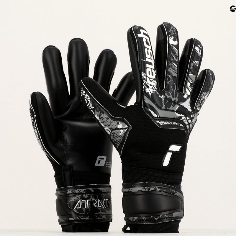 Reusch Attrakt Infinity Finger Support Brankářské rukavice černé 5370720-7700 9