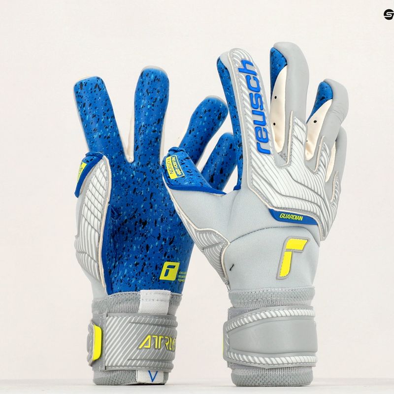 Reusch Attrakt Fusion Guardian šedé brankářské rukavice 5270985 7