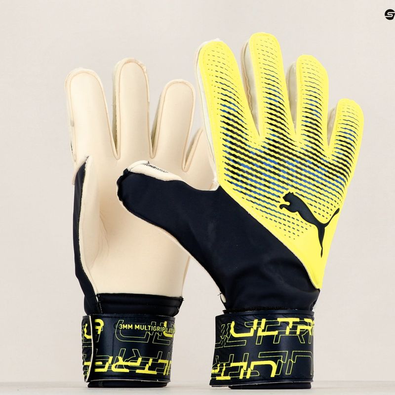 Brankářské rukavice PUMA Ultra Protect 3 RC černo-zelená 041819 01 7