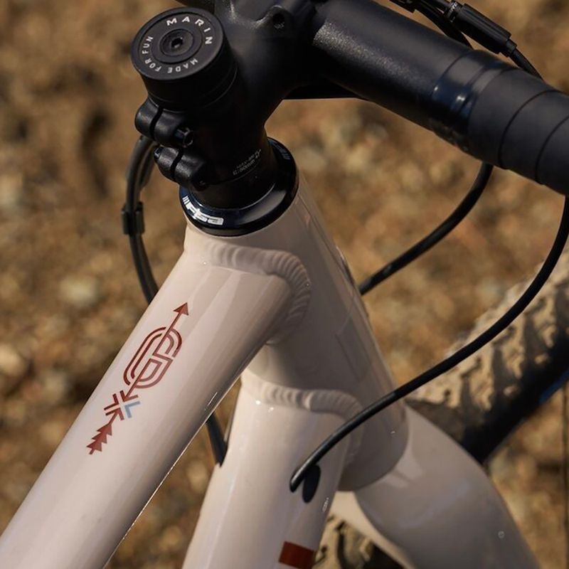 Gravel kolo Marin Gestalt XR white/grey 8