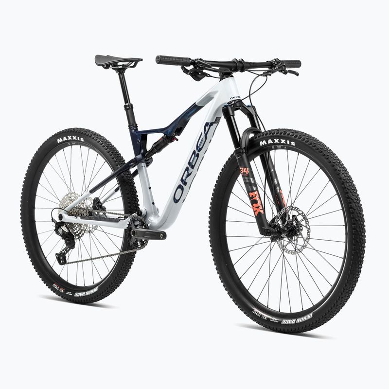 Horské kolo Orbea Oiz M30 2024 halo silver/blue carbon view 2