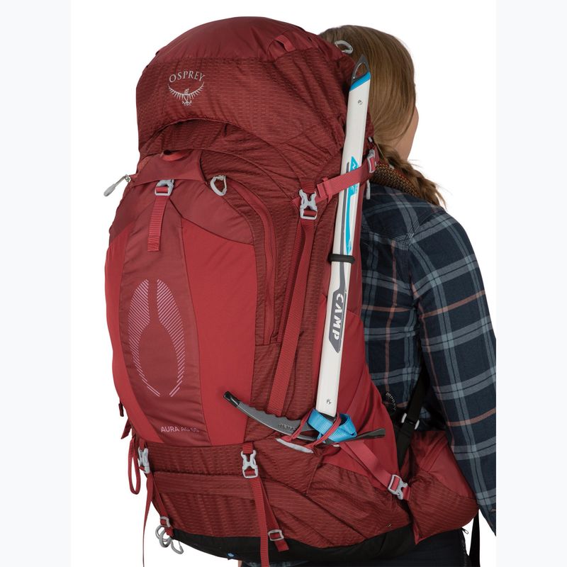 Dámský trekový  batoh Osprey Aura AG 65 l XS-S berry sorbet red 10
