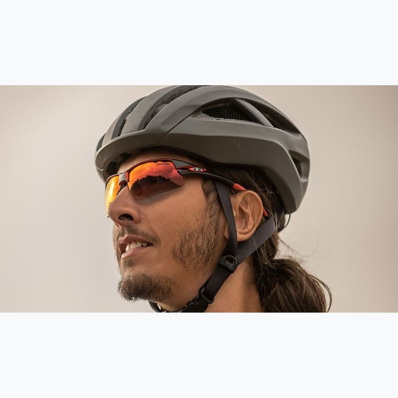 Sluneční brýle Tifosi Crit Clarion Fototec black/red/clarion red 4