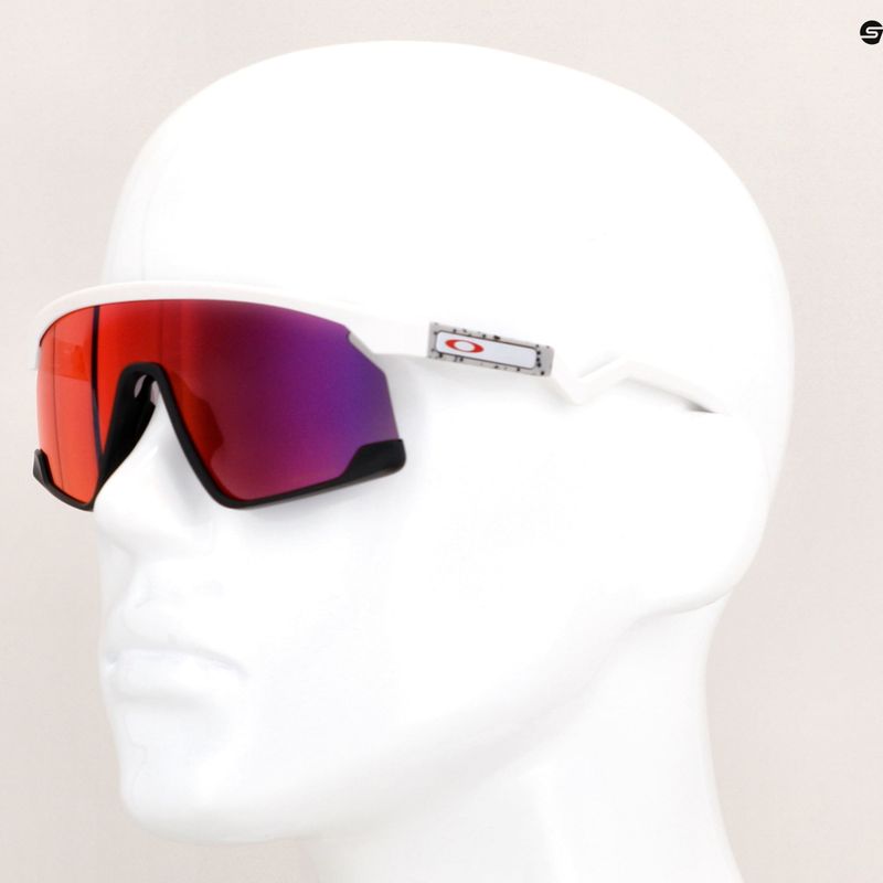 Sluneční brýle Oakley Bxtr matte white/prizm road 6