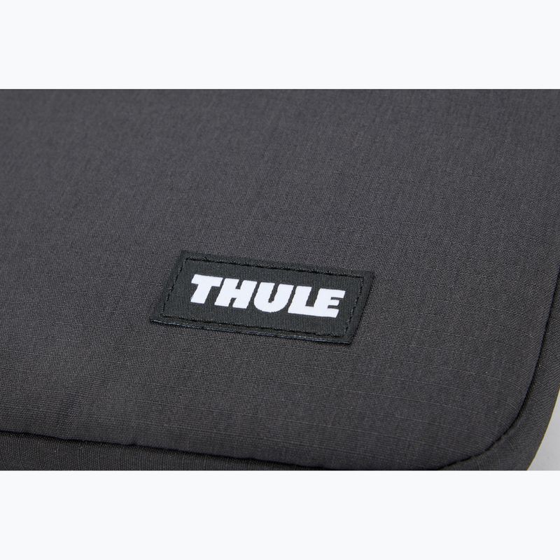 Pouzdro na MacBook Air 13" Thule Lithos Sleeve black 9