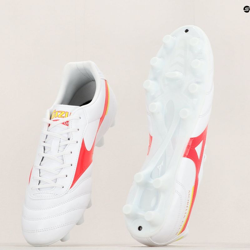 Mizuno Morelia II Club MD pánské kopačky white/flery coral2/bolt2 12