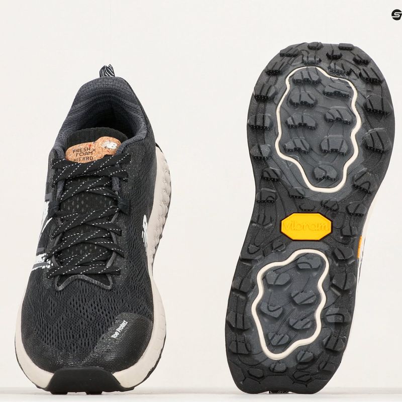 Pánská běžecká obuv New Balance MTHIERV7 černá 20