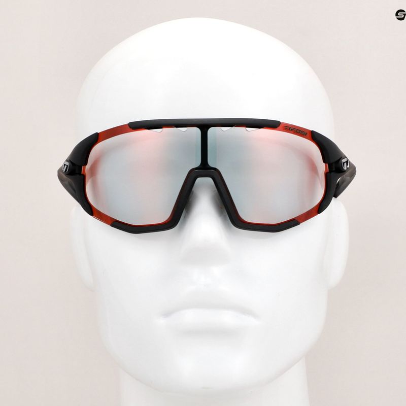 Cyklistické fotochromatické brýle Tifosi Sledge Fototec matná černá/klarionově červená 9