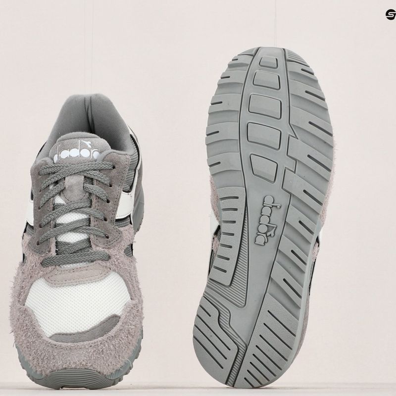 Diadora N902 Hairy Suede melange grey boty 18