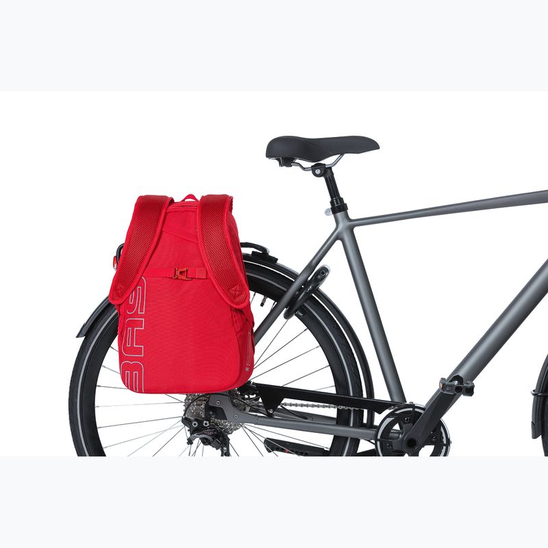 Cyklistický batoh na bagażnik Basil Sport Flex Backpack 17 l signal red 7