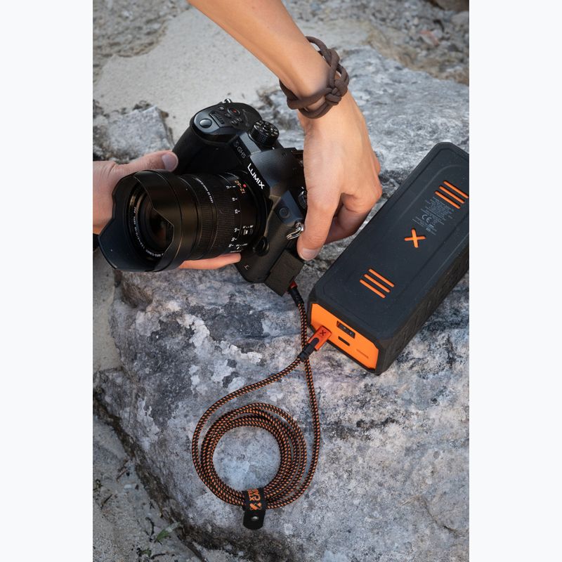 Powerbanka Xtorm Socket 25600 mAh 70W černá/oranžová 13