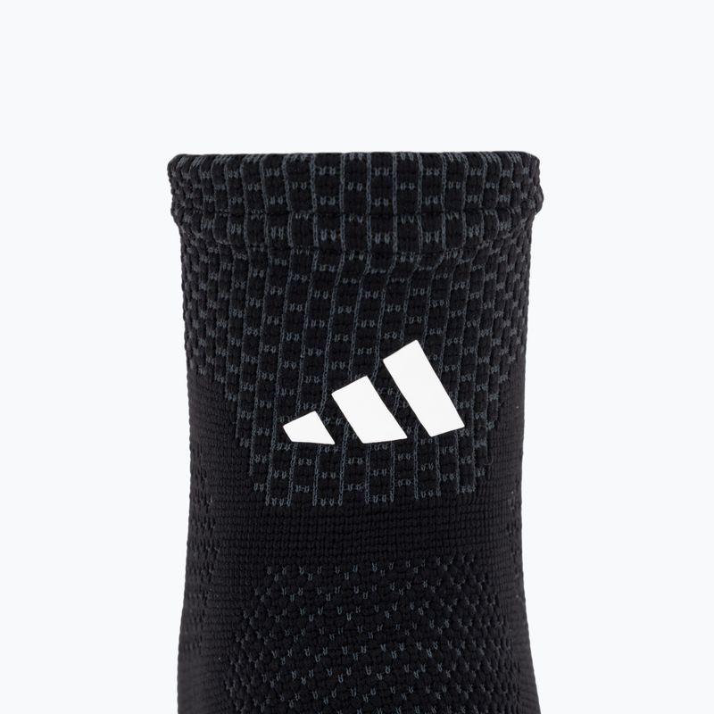 Stabilizátor kotníku adidas Essential Ankle Support black 3