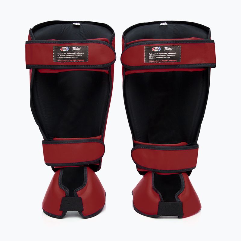 Odnímatelné chrániče holení Fairtex In-Step alias chrániče holenních kostí. "Twister" červená 2