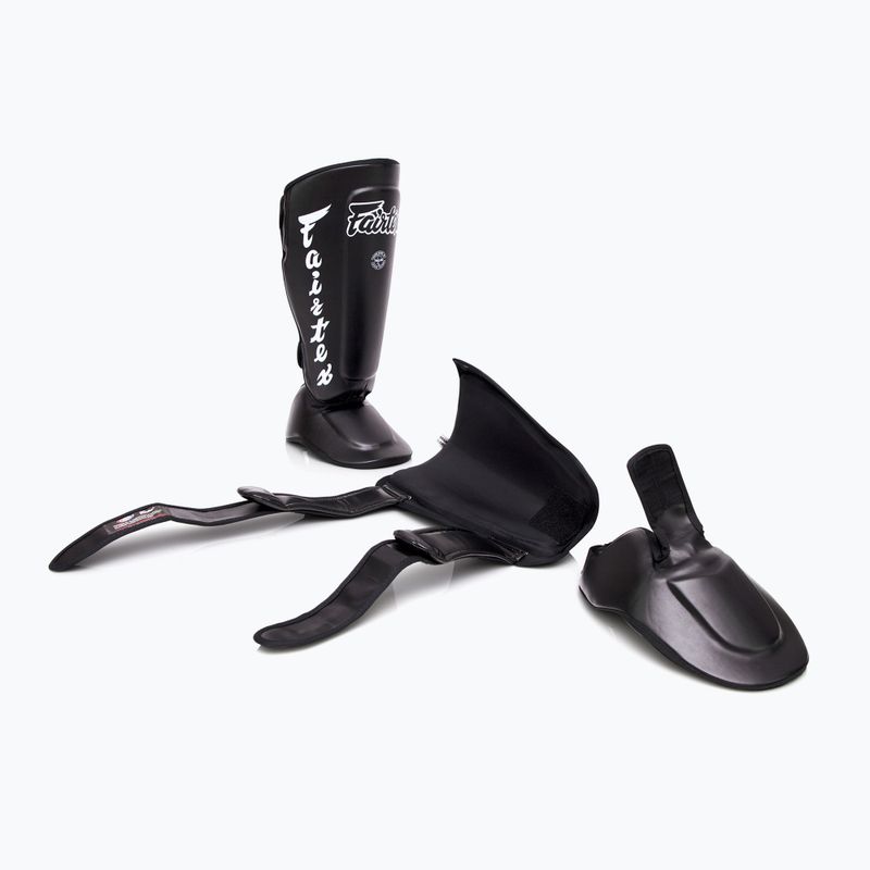 Odnímatelné chrániče holení Fairtex In-Step alias chrániče holenních kostí. "Twister" černá 4