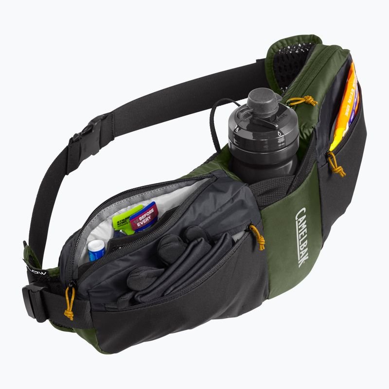 Cyklistická ledvinka CamelBak Podium Flow 4 s lahví o objemu 620 ml 12
