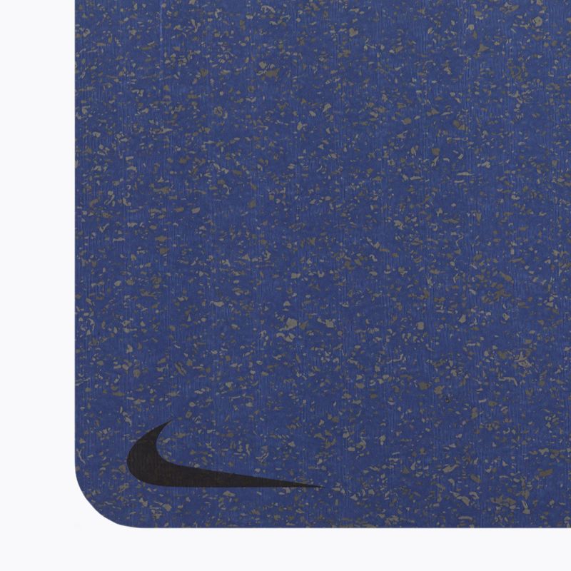 Podložka na jógu Nike Move 4 mm námořnická modrá N1003061-935 3