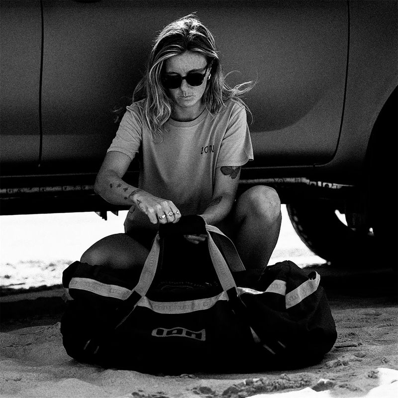 Cestovní taška ION Session Duffel Bag 90 l jet black 3