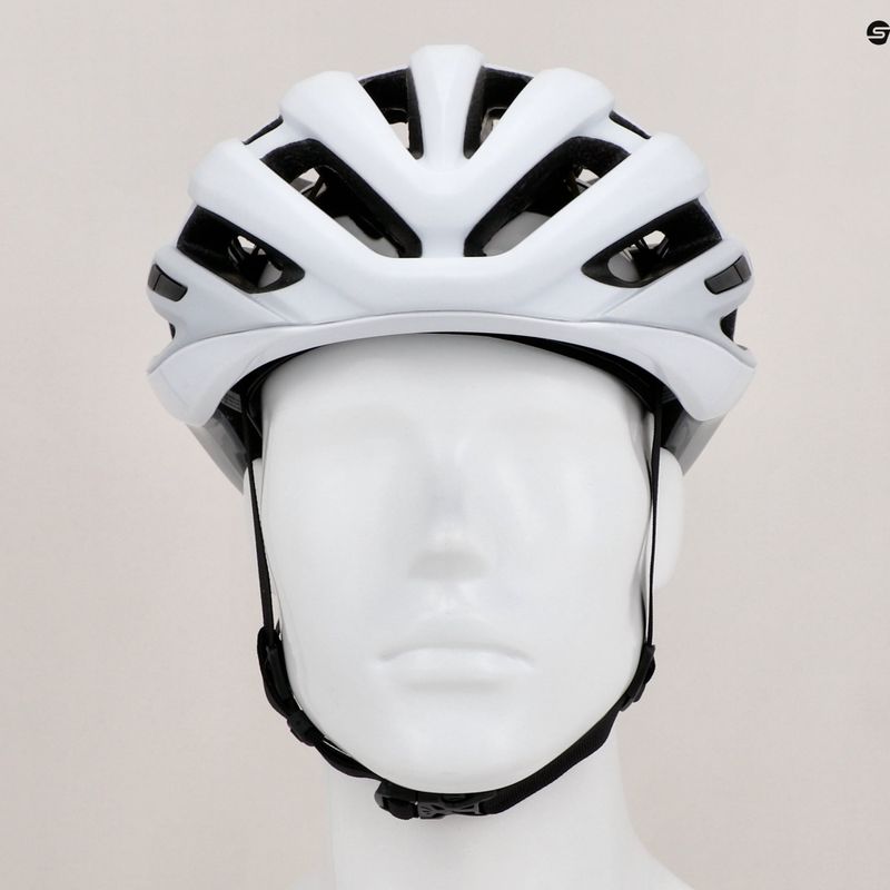 Cyklistická helma Giro Agilis Integrated MIPS matte white 12