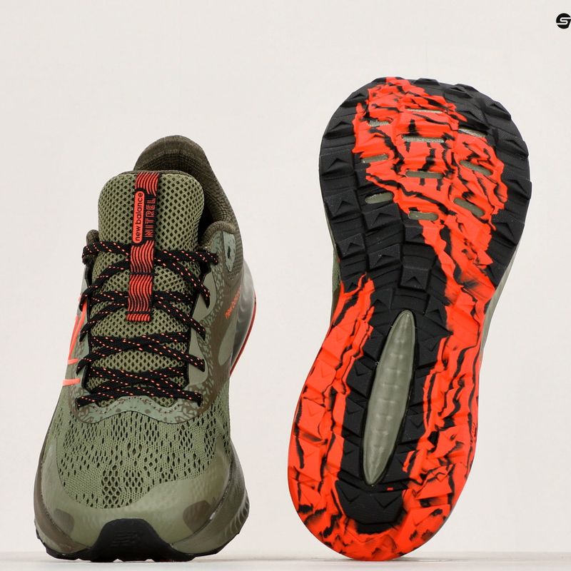 Pánské běžecké boty  New Balance DynaSoft Nitrel v5 dark olivine 8