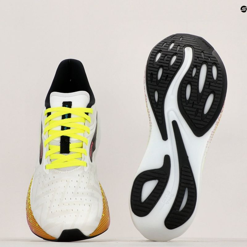 Pánské běžecké boty   Brooks Hyperion Max white/black/nightlife 10