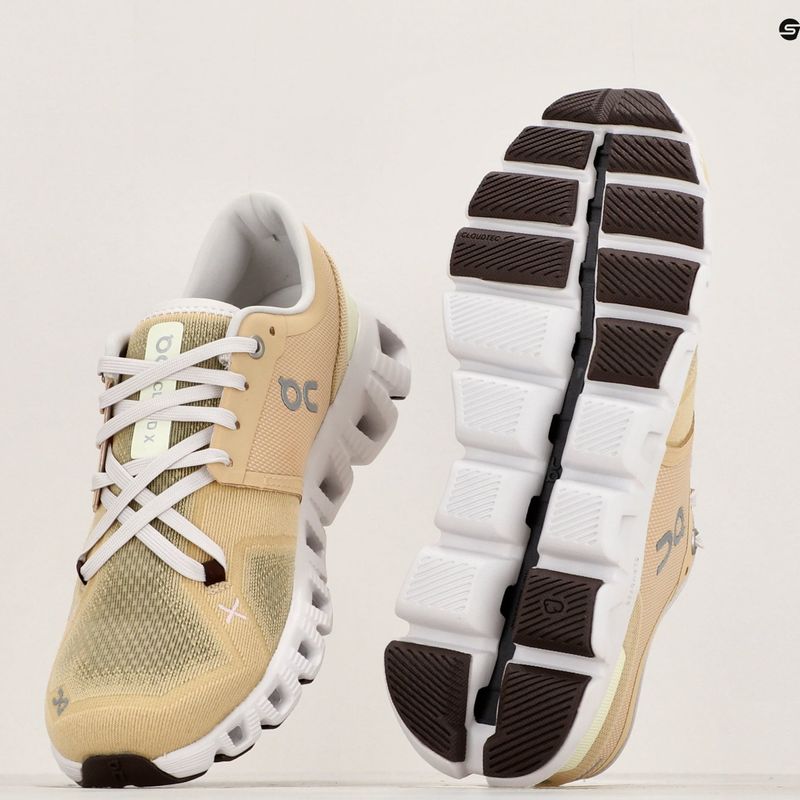 Dámské běžecké boty  On Running Cloud X 3 savannah/frost 10