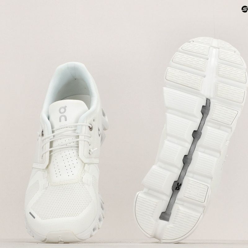 Pánské běžecké boty  On Running Cloud 5 undyed-white/white 9
