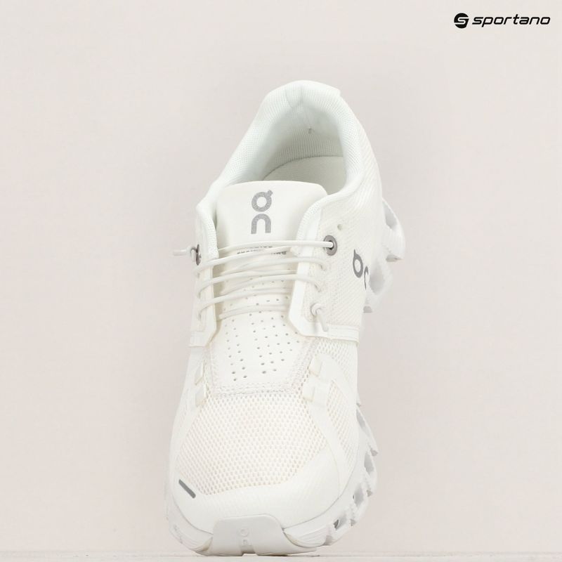 Dámské běžecké boty  On Running Cloud 5 undyed-white/white 9