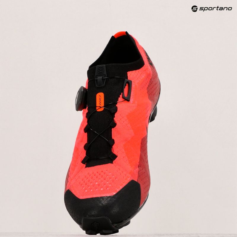 Pánské cyklistické boty MTB  DMT KM1 coral/black 9
