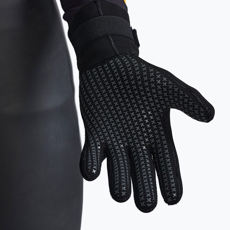 Neoprénové rukavice 2XU Propel Neoprene black/ambition 3