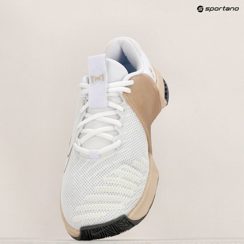 Dámské tréninkové boty Nike Metcon 9 white/metallic gold grain/sanddrift/white 9