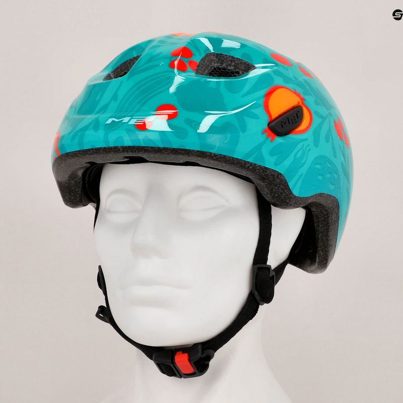 Dětská cyklistická helma  MET Hooray green fruit glossy 9