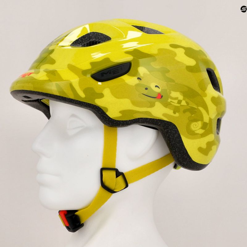 Dětská cyklistická helma MET Hooray lime chameleon glossy 7