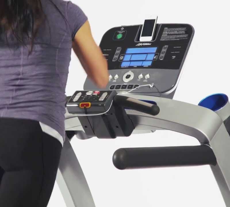 Elektrický běžecký pás Life Fitness T5 Track šedý T5-XX01-0103_HCT5-000X-0103 5