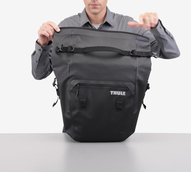 Brašna na nosič Thule Shield Pannier 22L cčerná 3204916 5