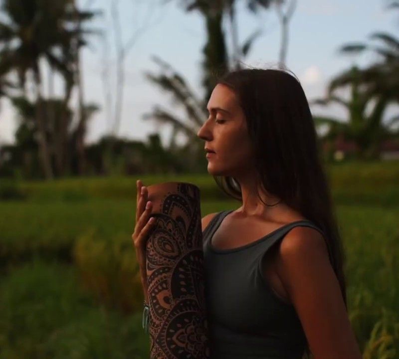 Podložka na jógu Yoga Design Lab Cork 3,5 mm hnědá Mandala Black 13